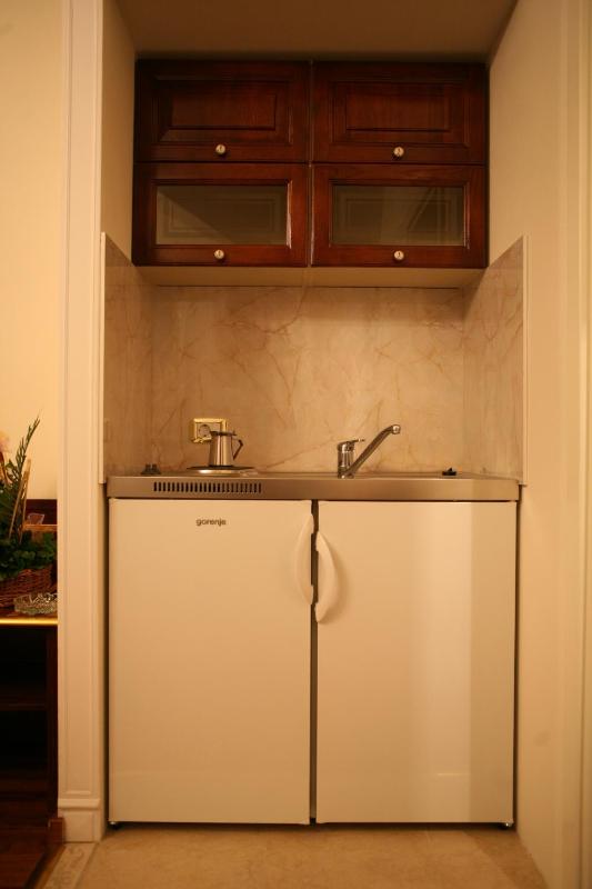 Hotel Villa Viktorija - image 8