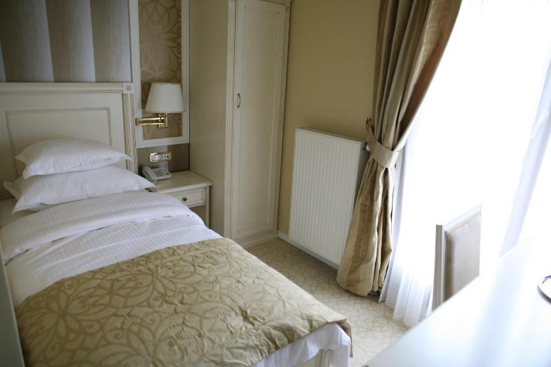 Single Room image 1