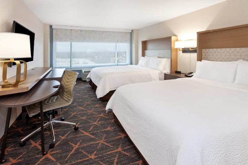 Standard Room with Two Queen Beds image 3