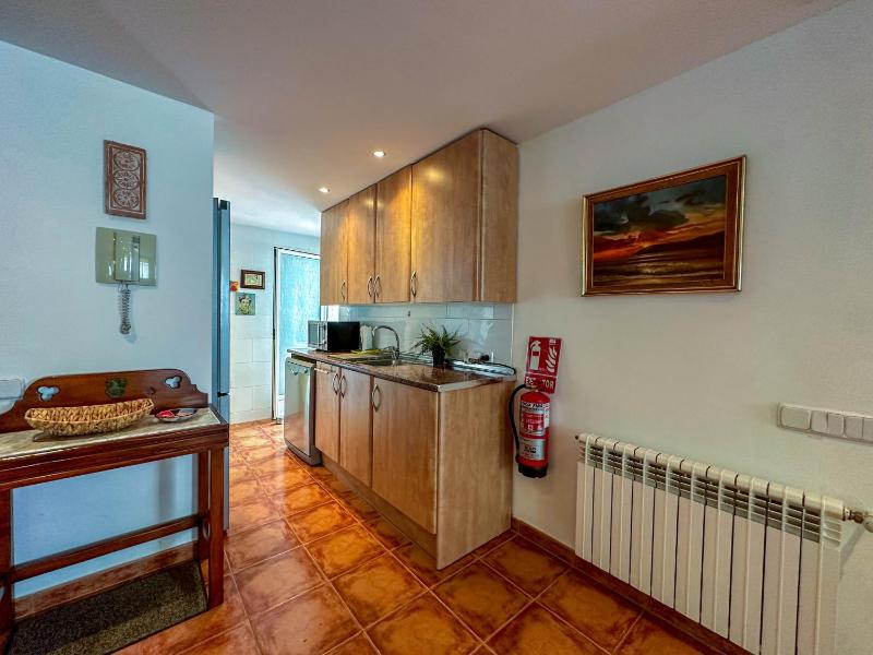 Sira House by Hello Homes Sitges - image 35