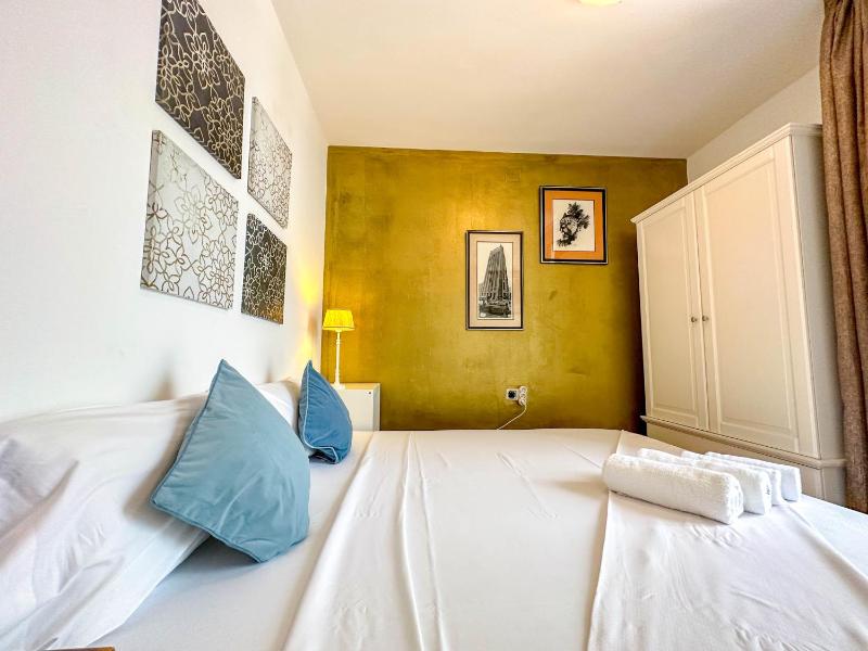 Sira House by Hello Homes Sitges - image 22
