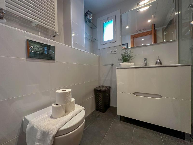 Sira House by Hello Homes Sitges - image 27