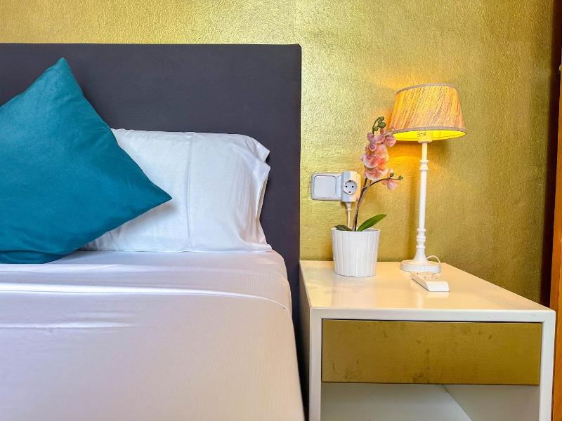 Sira House by Hello Homes Sitges - image 14