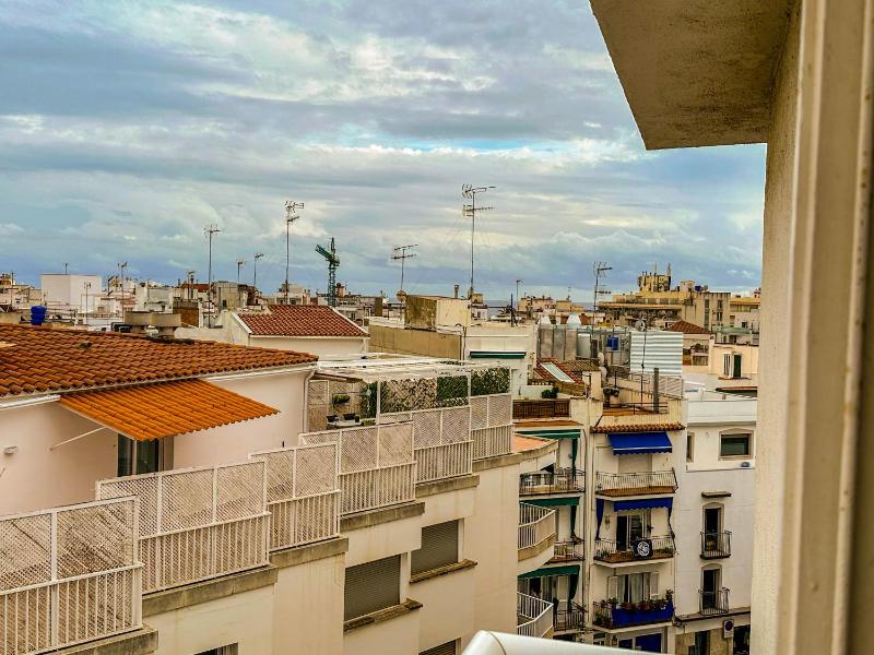 Sira House by Hello Homes Sitges - image 28