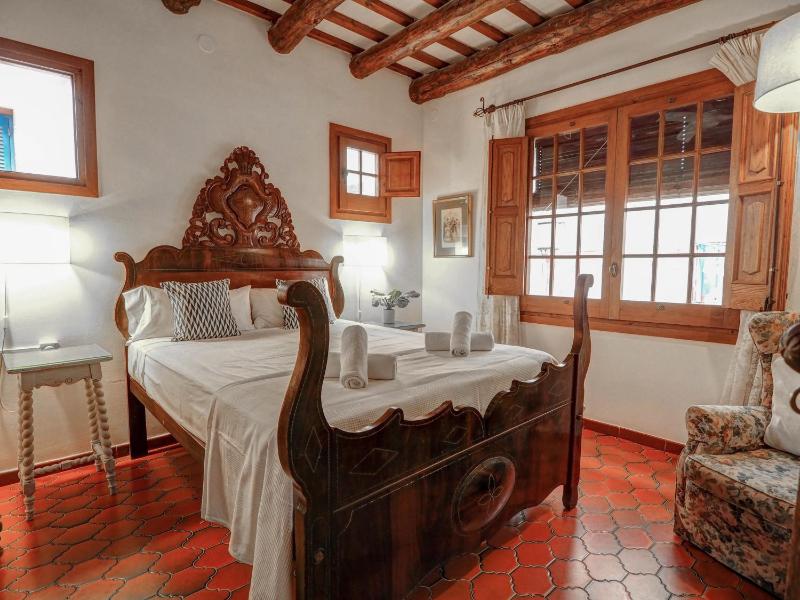 Beach Villa Aralinn by Hello Homes Sitges - image 22