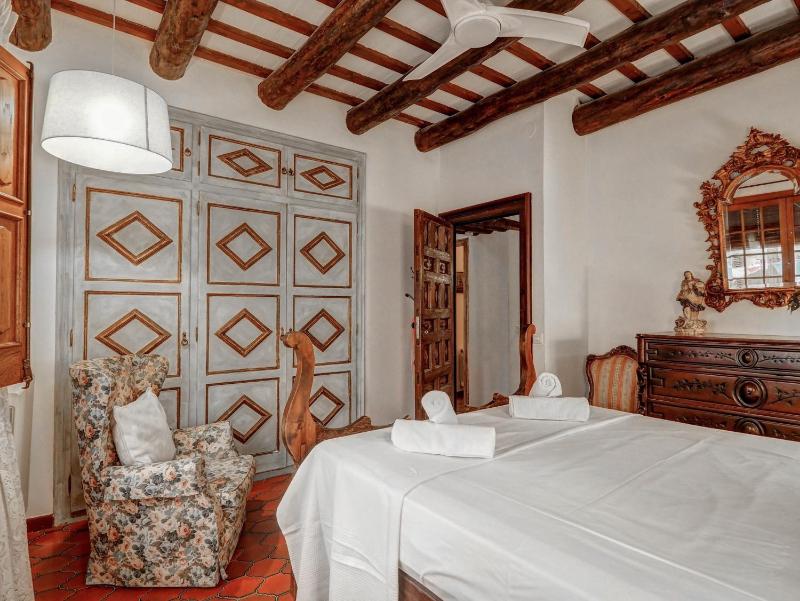 Beach Villa Aralinn by Hello Homes Sitges - image 28