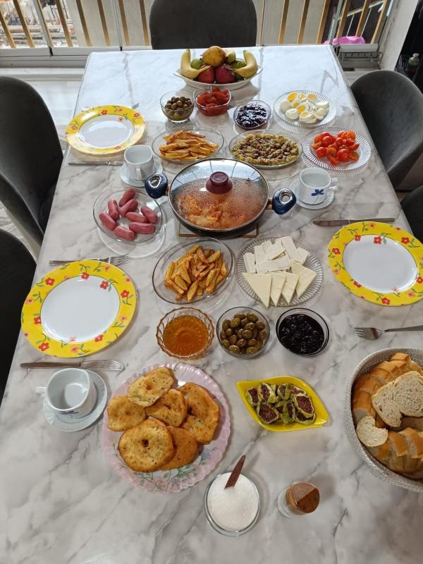 Happy House 1 - image 12