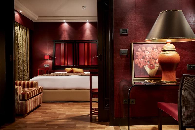 Executive Park Suite image 4