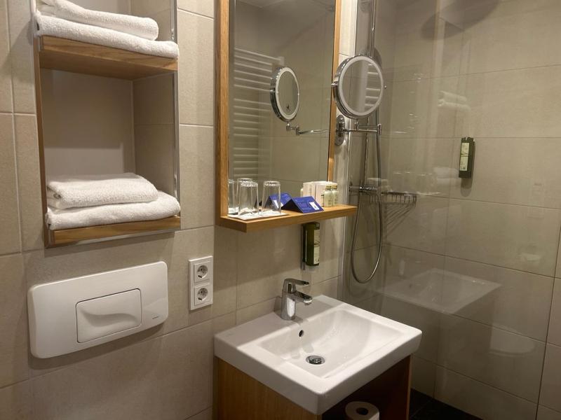 Standard Double Room image 1