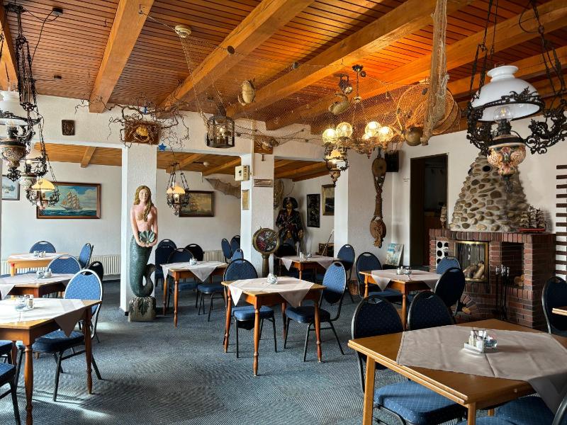 Hotel-Restaurant Cafe Caro - image 4