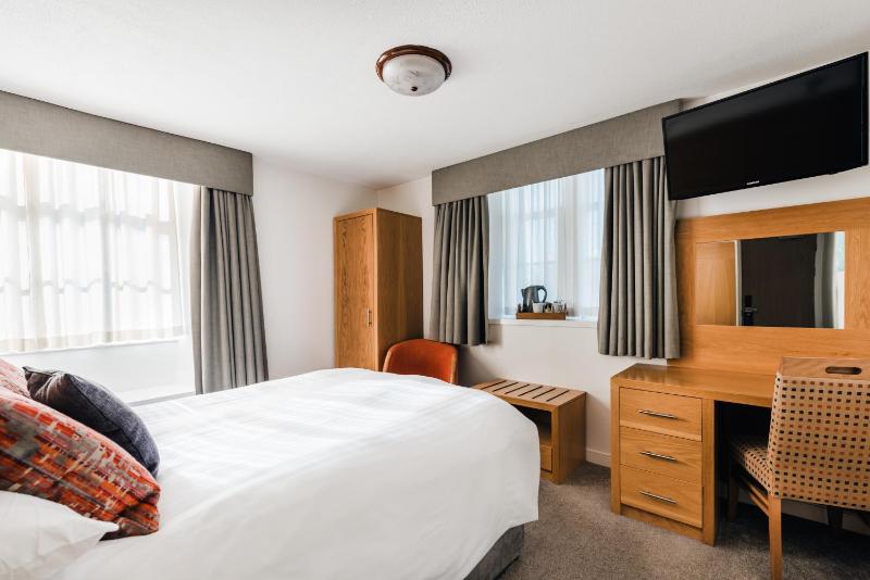 Standard Double Room image 4
