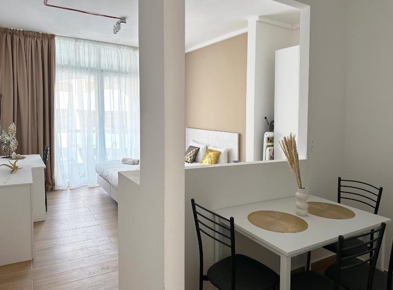 Miami Apartments - image 11