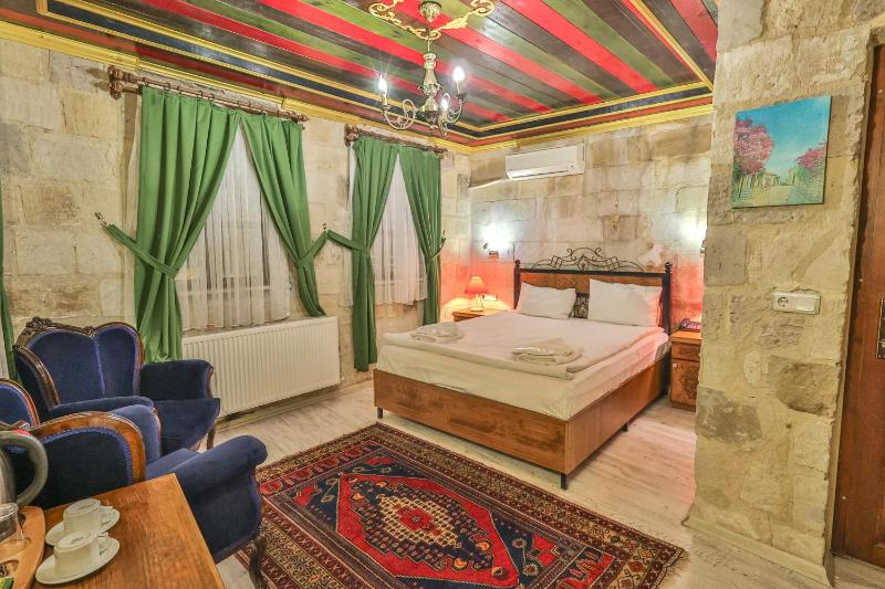 Superior Double Room image 3