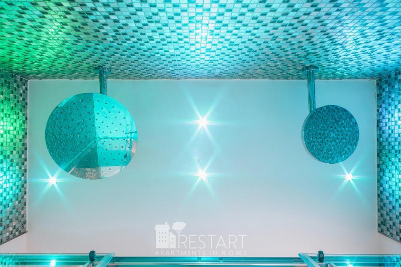 Superior One-Bedroom Apartment - Via Capo D'Africa 50 image 2