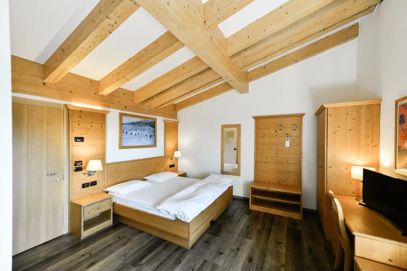 Quadruple Room image 1