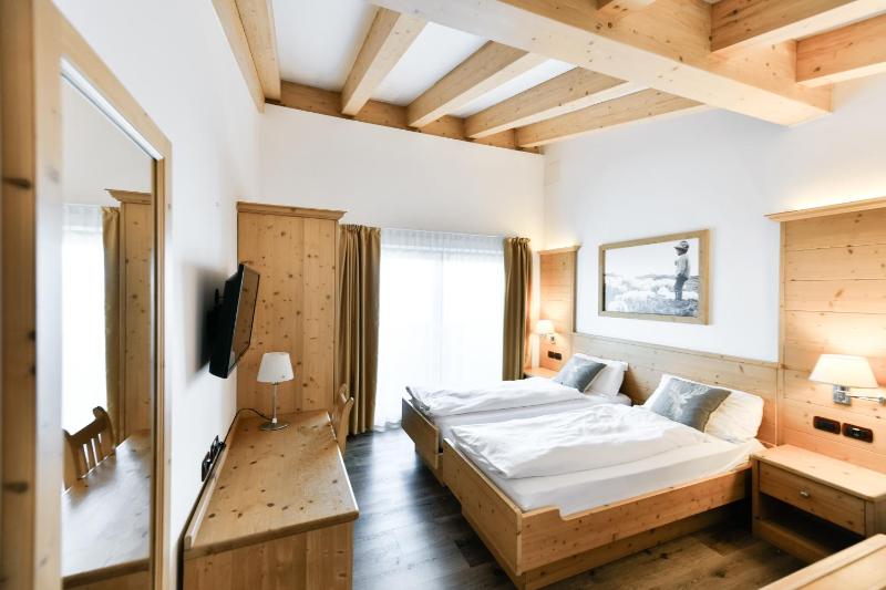 Superior Double or Twin Room image 1