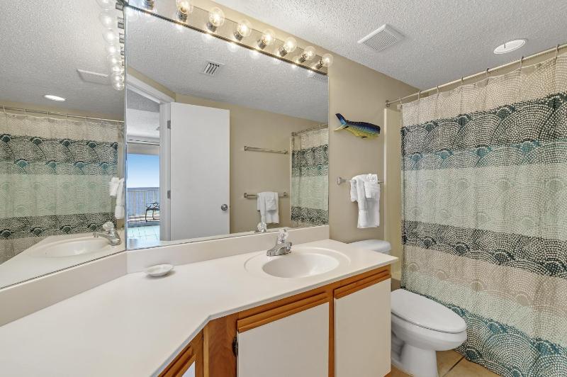 Bluewater Unit 1004 - image 13
