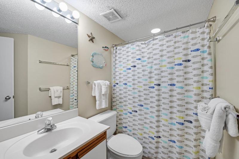 Bluewater Unit 1004 - image 8