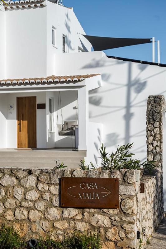 Casa Malìa Luxury Guest House - image 1