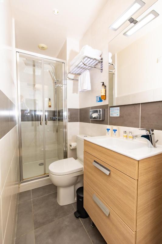 Double Room with Sea View image 2