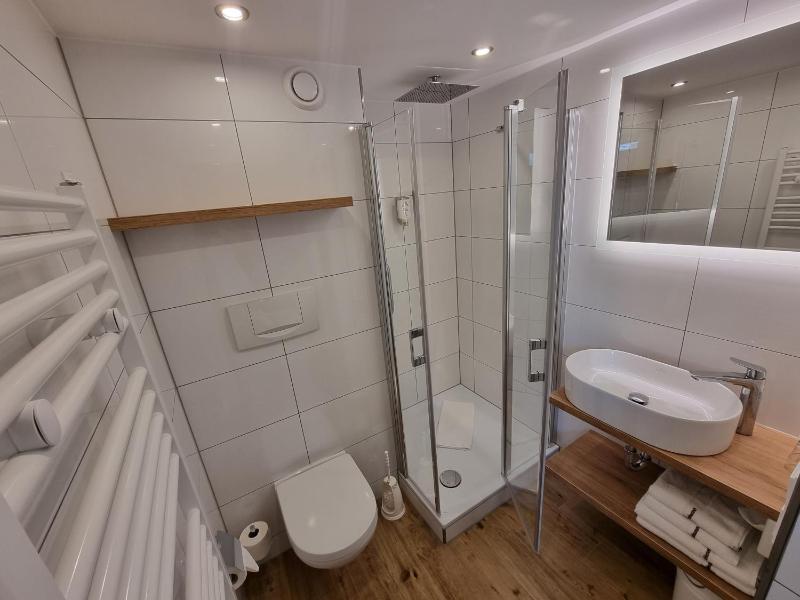 Double Room image 4