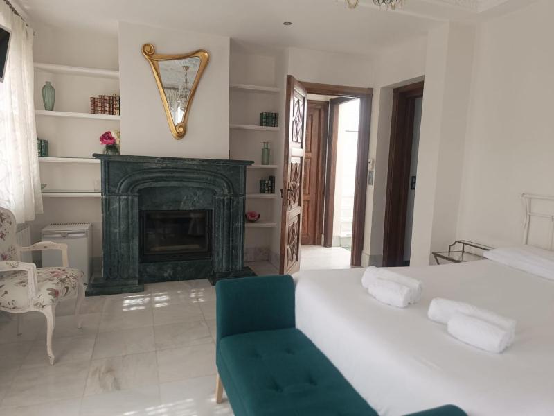Suite Comares - image 12