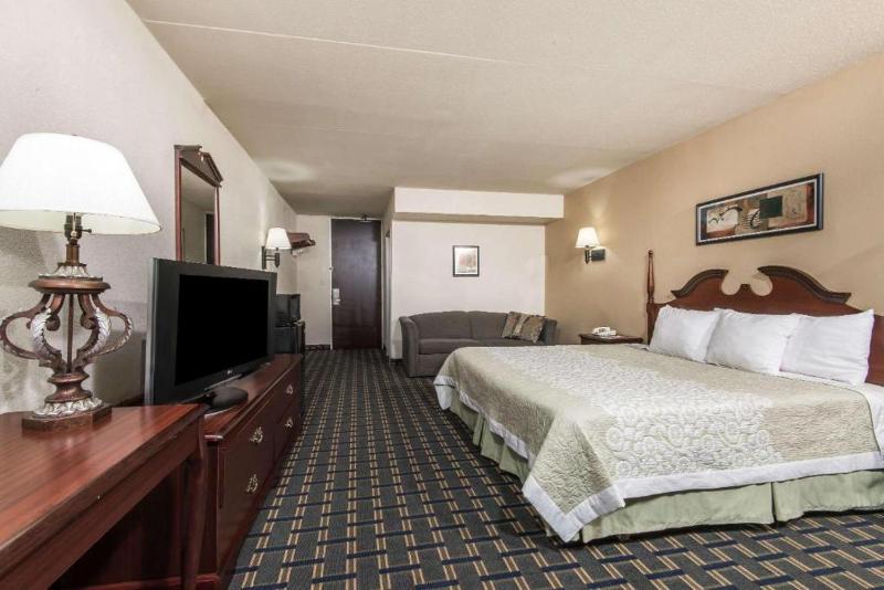 Business King Room - Non-Smoking image 2