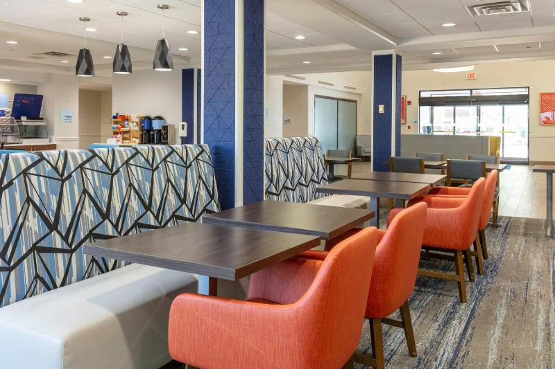 Holiday Inn Express & Suites Jacksonville Airport by IHG - image 31