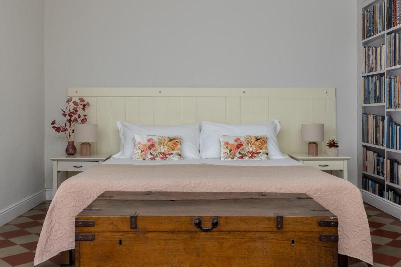 Double Room with Private Bathroom image 4