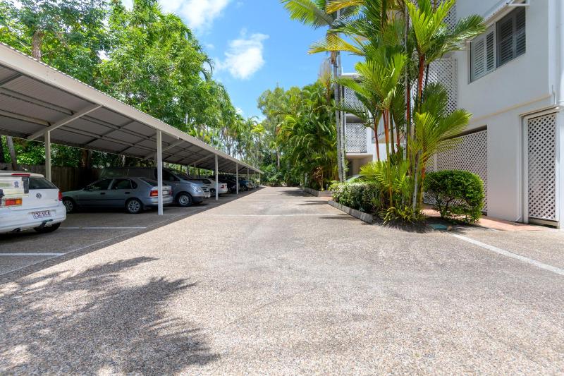Coral Apartments Port Douglas - image 4