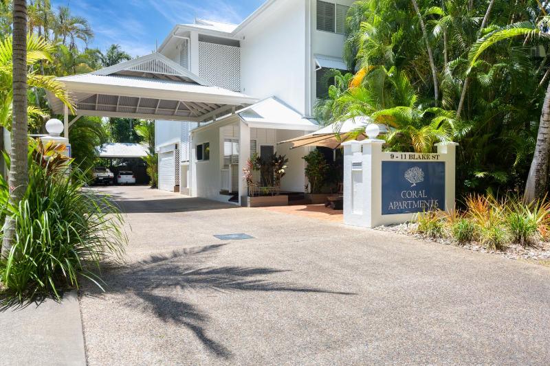 Coral Apartments Port Douglas - image 11