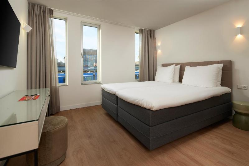 Superior Deluxe Room image 1