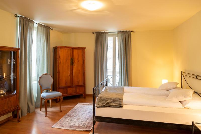 Double Room with Spa Bath image 3