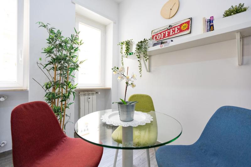 Deluxe Double Room with Balcony image 4