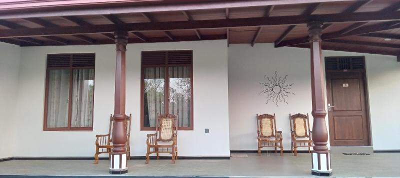 Bliss Lake Holiday Bungalow Thissawewa - image 1