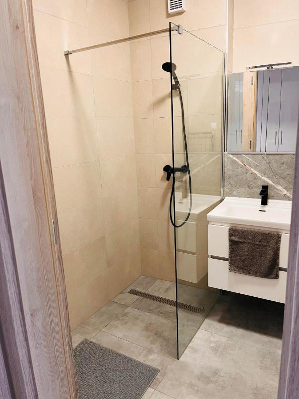 Gréta Lux Apartman - image 18