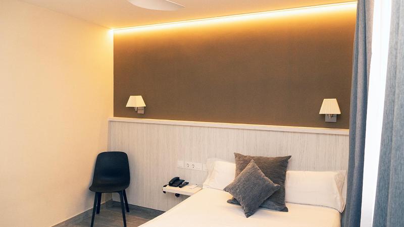 Single Room image 2