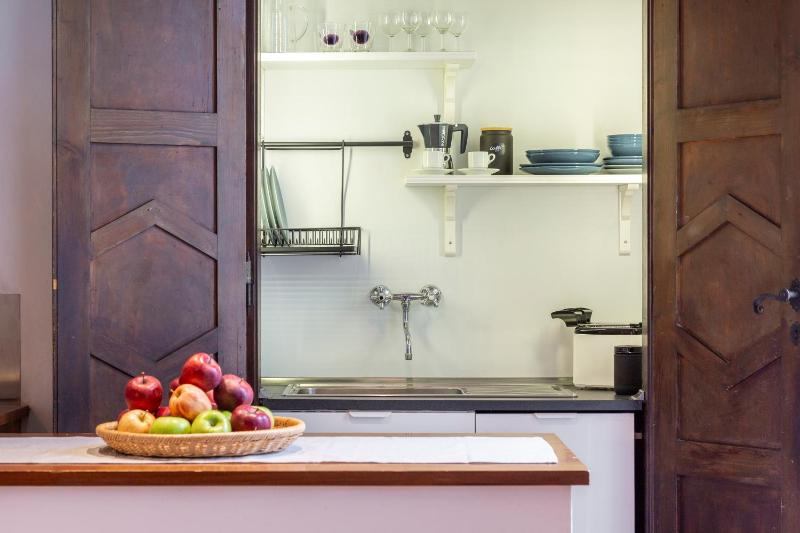 Tintori 1st floor loft in the heart of the city - image 13