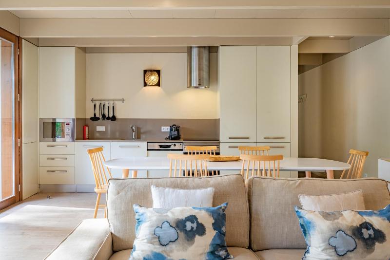 Three-Bedroom Villa image 4