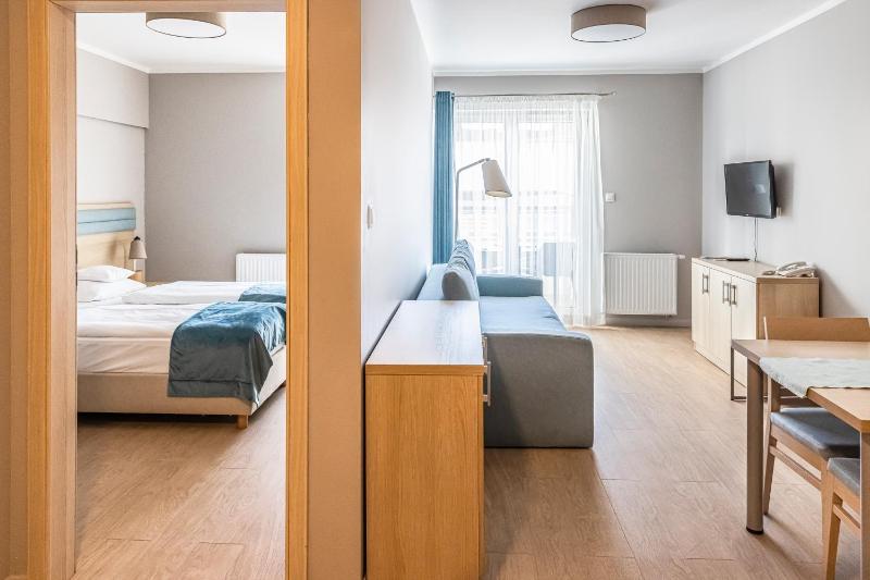 Hotel Cesarskie Ogrody - image 16