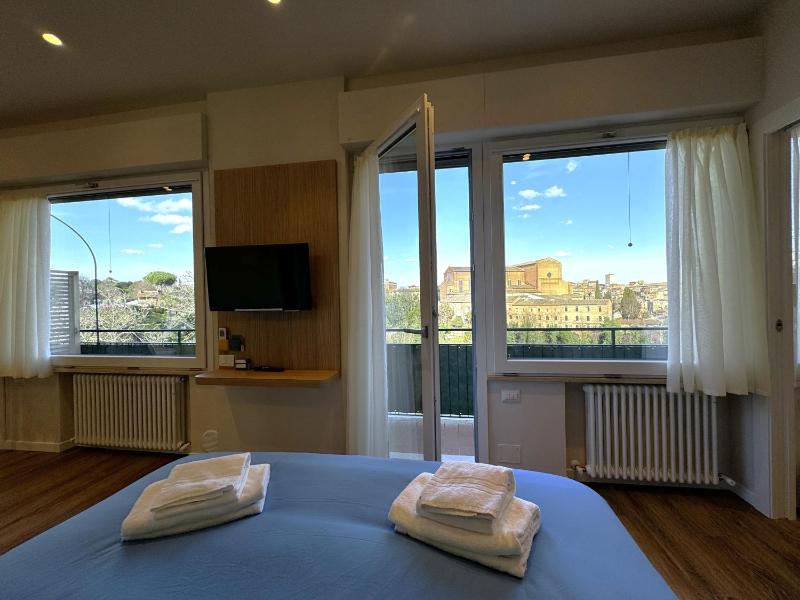 SKYLINE Siena - image 4