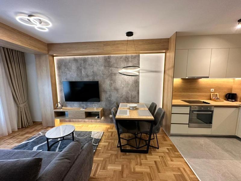 Superior Apartment image 1