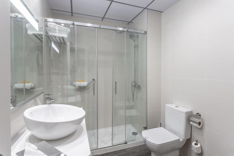 Double or Twin Room image 1