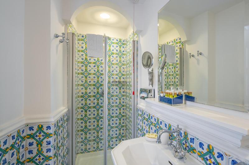 Junior Suite with Sea View image 2