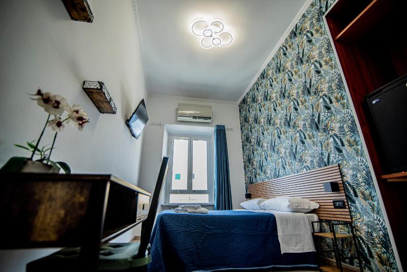 Double or Twin Room with Private Bathroom image 4