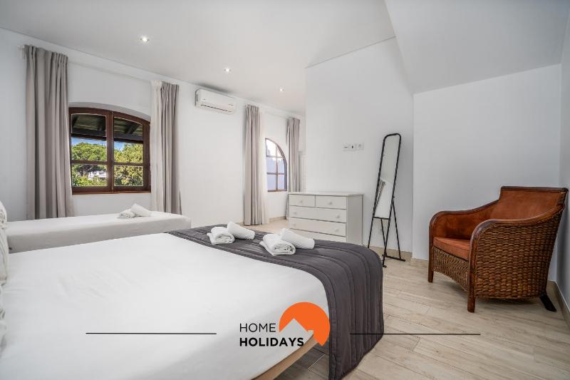 #213 Villa Roja Cozy & Quiet - image 15