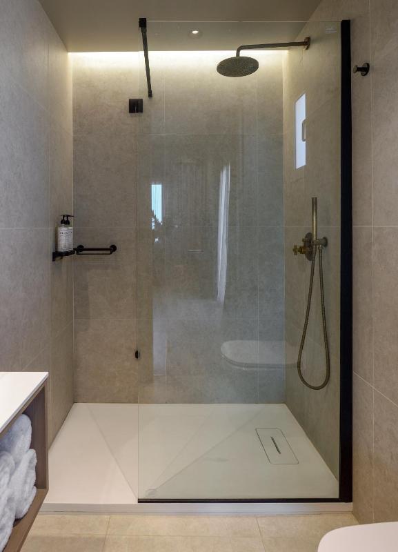 Double Room with Window and Square-Liston View image 4