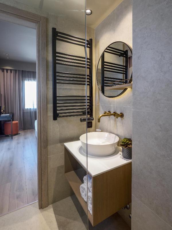 Double Room with Window and Square-Liston View image 3