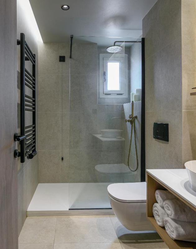 Junior Suite with Square-Liston View image 3