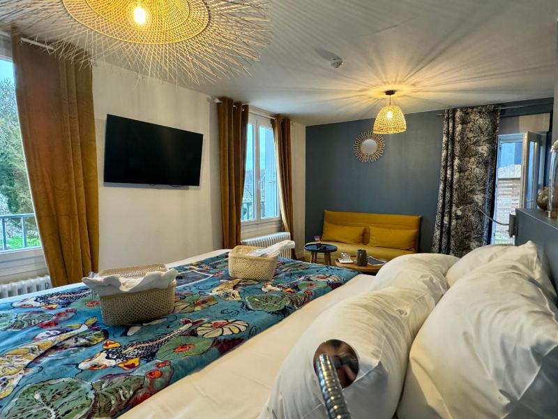 Superior Double Room image 4
